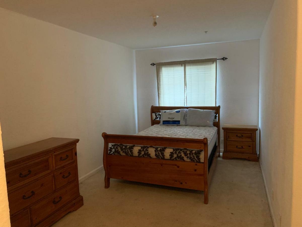 Bedroom Suite In Lauderdale Lakes Townhome Форт Лодърдейл Екстериор снимка